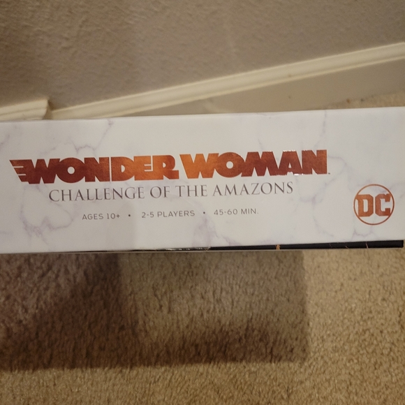 DC Comics Wonder Woman: Challenge of the Amazons Board Game - Picture 4 of 4